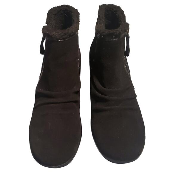 SKECHERS Size 8.5 Jumper Sweet Stud Shoes Black Suede Zip Ankle Sherpa Trim Boot - Picture 2 of 8